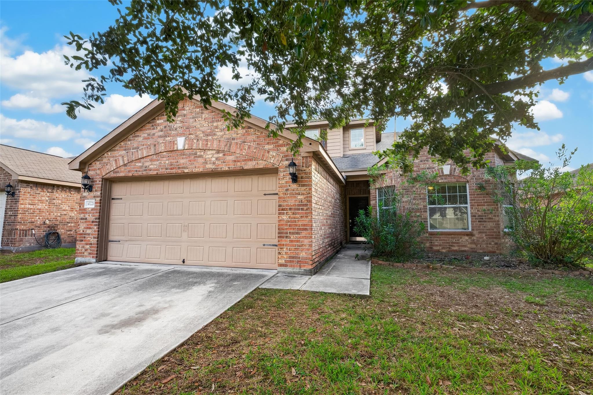 10221 Stone Gate Drive
