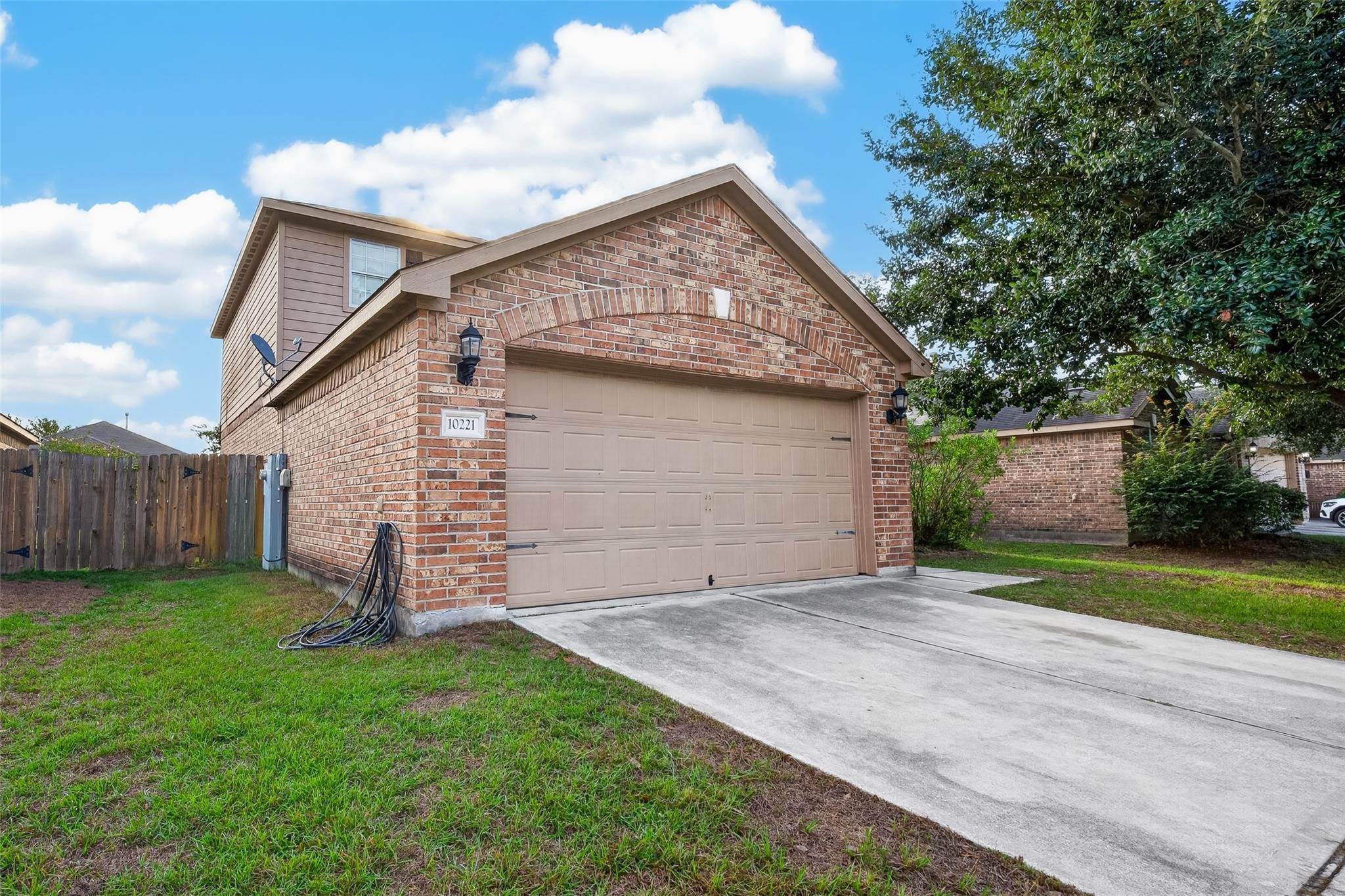 10221 Stone Gate Drive