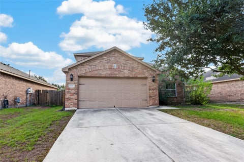 Photo of 10221 Stone Gate Drive DR, Conroe, TX 77385 (MLS # 77739009)