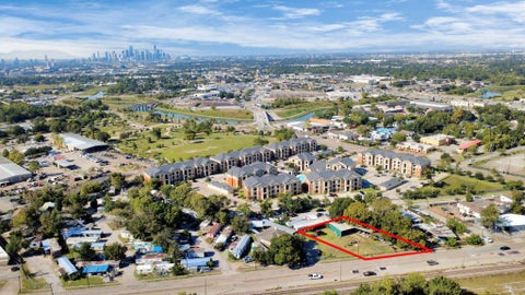 Vacant Land For Sale - 6239 Griggs Road<br/> Houston, TX 77023
