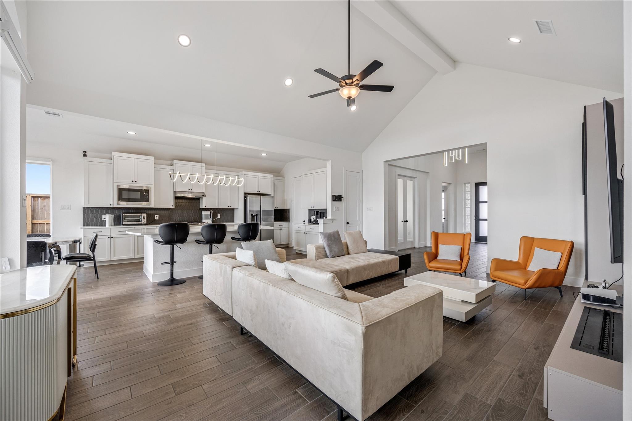 3315 Kentucky Blue Way