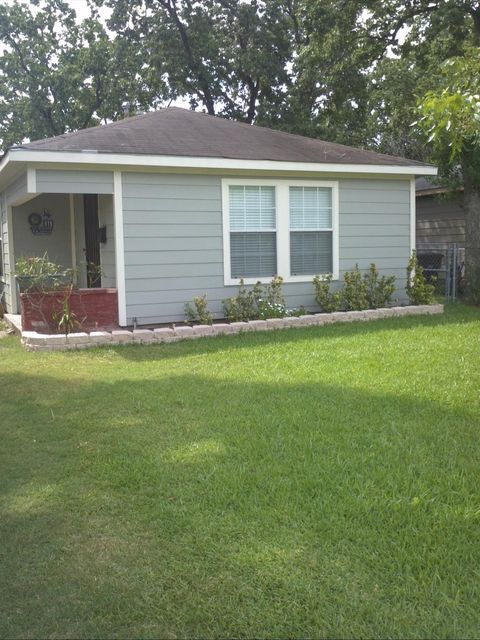 Photo of 919 Oak Meadows Street, Houston, TX 77017 (MLS # 57310175)