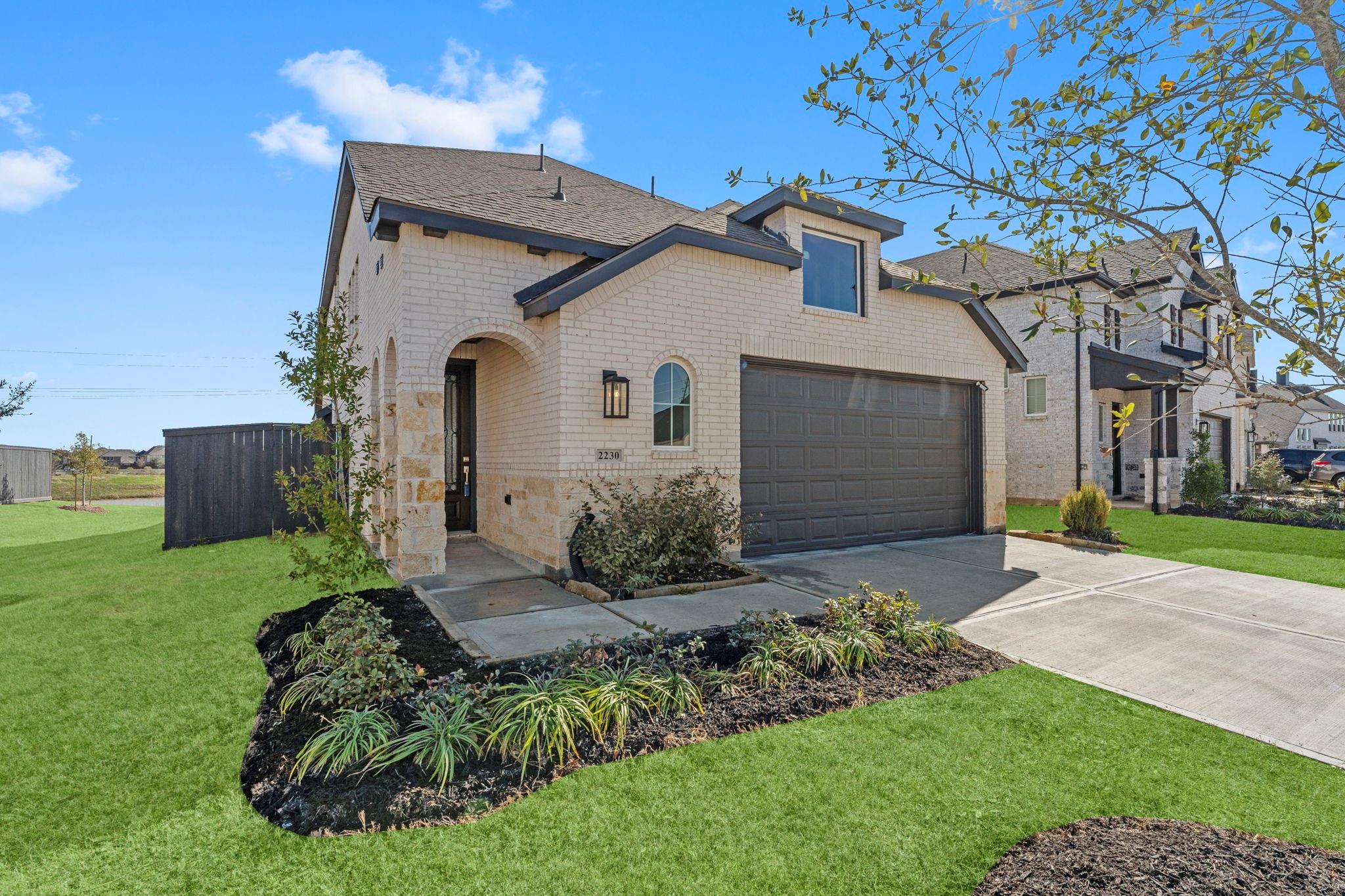 2230 Fresh Flower Way