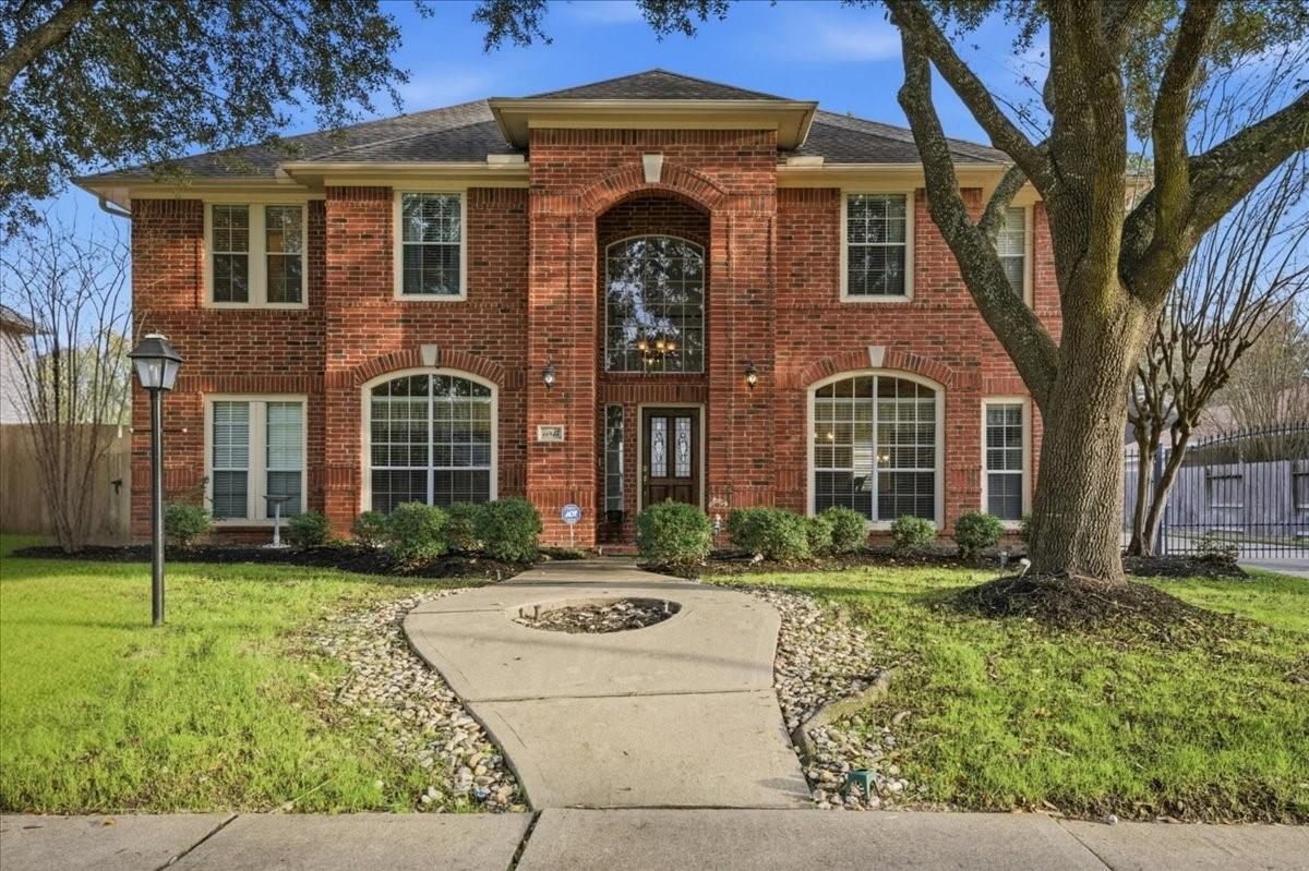 11815 Regency Forest Drive