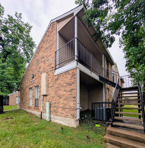 Photo of 7200 W T C Jester Boulevard #33, Houston, TX 77088 (MLS # 75096967)