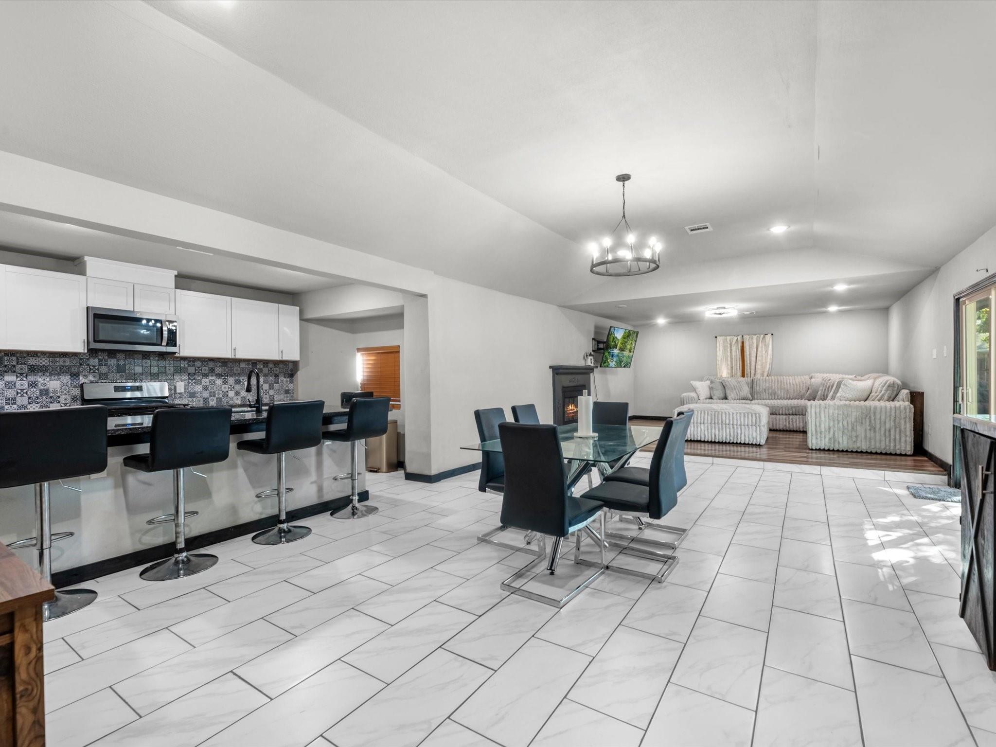3441 Hickory Lane