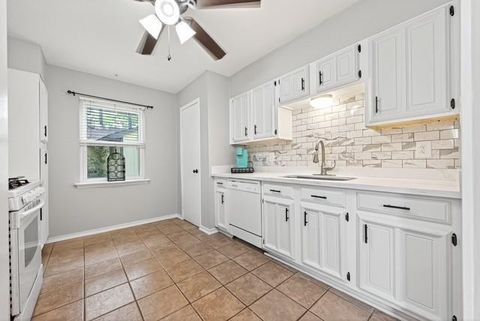 Photo of 3319 Sycamore Springs Drive, Houston, TX 77339 (MLS # 37729520)