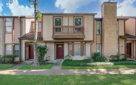 Photo of 12500 Brookglade Circle #166, Houston, TX 77099 (MLS # 18524058)