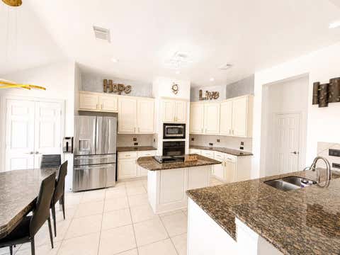 Tiny photo for 5507 Cranston Court, Sugar Land, TX 77479 (MLS # 2662485)
