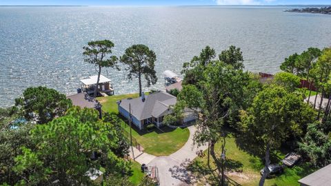 145 Bluewater Drive Point Blank TX 77364