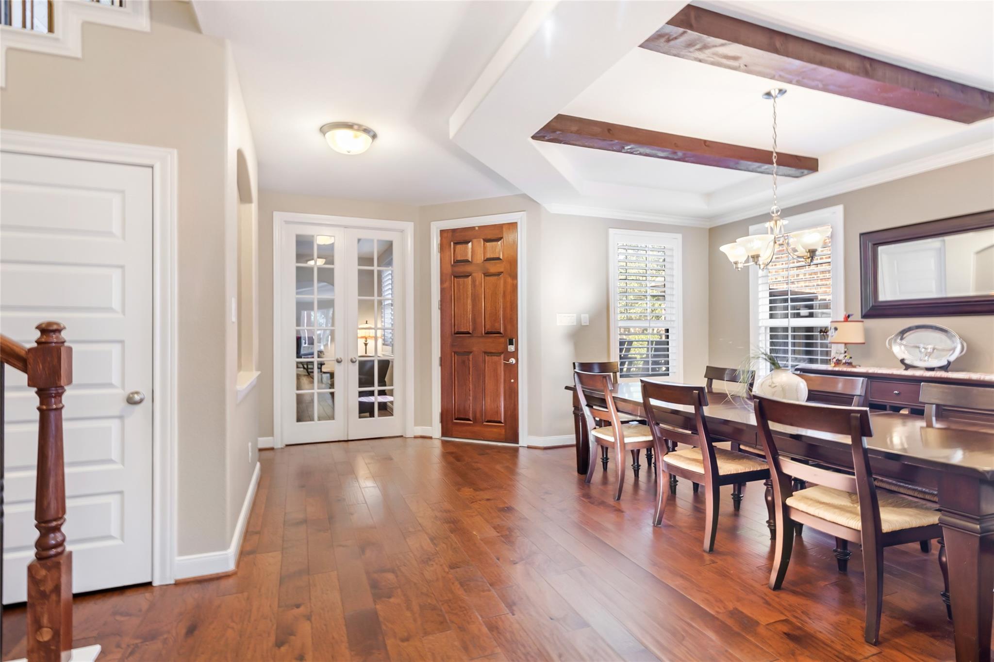 13808 N Lake Branch Lane