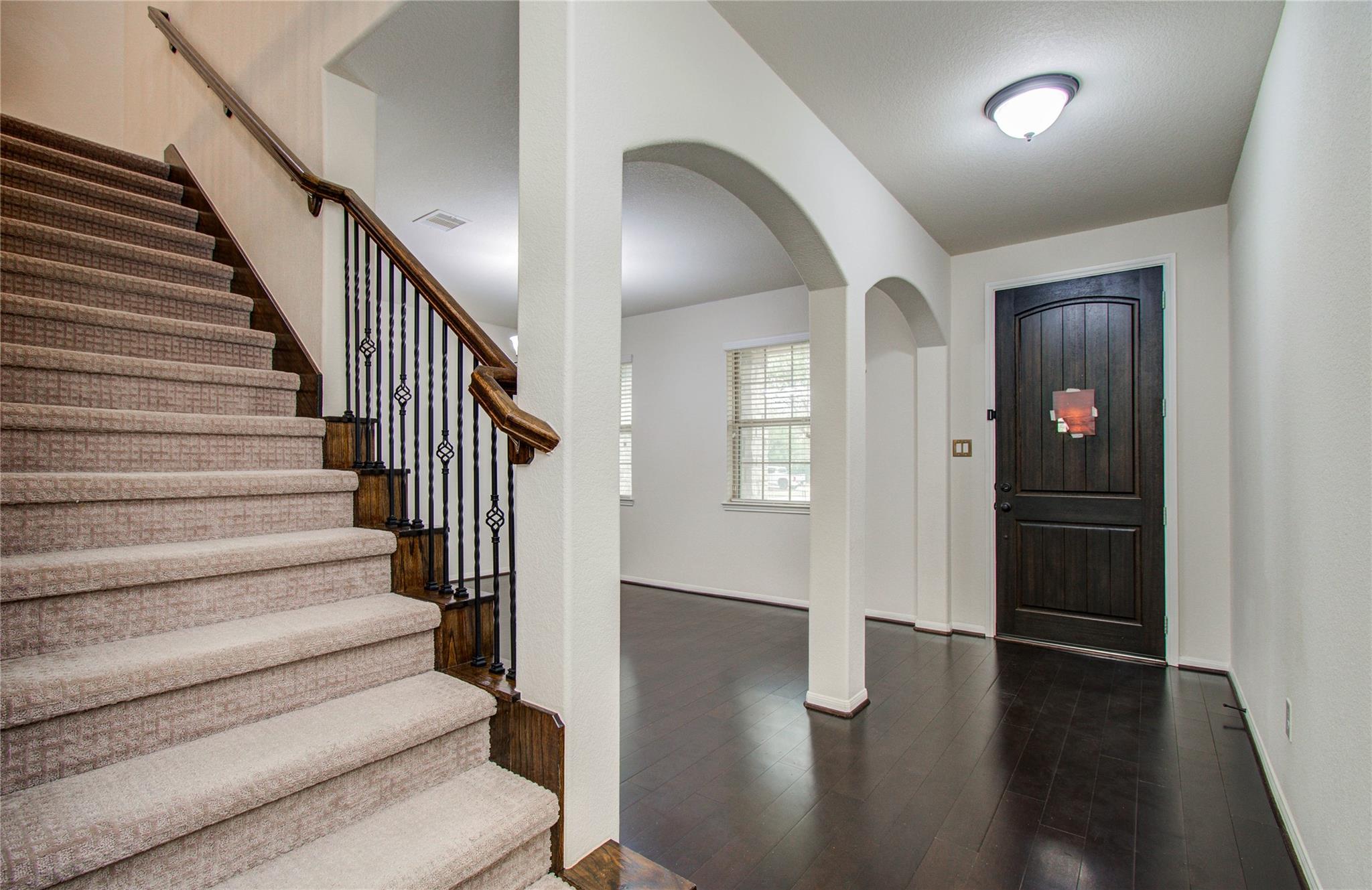 2702 Fairfield Bend Place