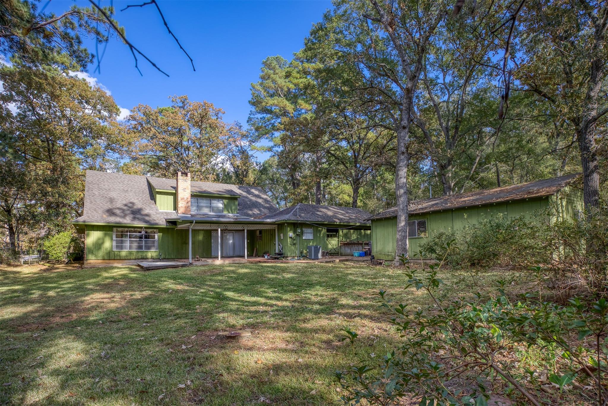 408 Robinhood Circle