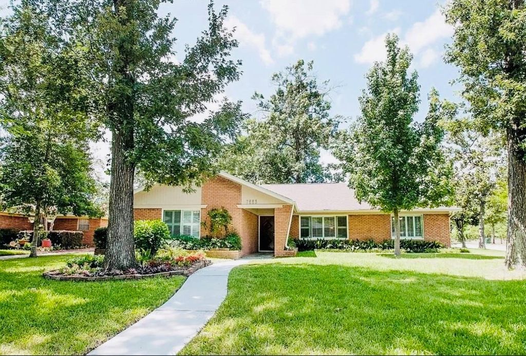 Photo of 7223 Alderney Drive, Houston, TX 77055 (MLS # 95540084)
