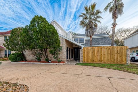 Photo of 3127 Ashfield Drive, Houston, TX 77082 (MLS # 7522137)