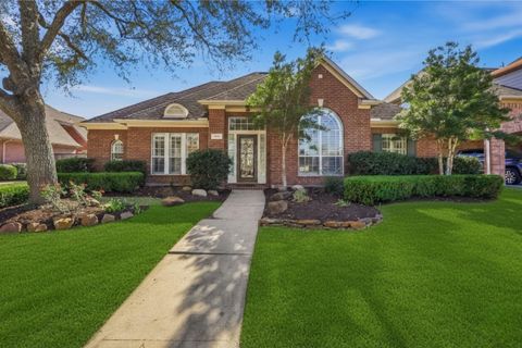 Photo of 1619 Forest Trace Drive Dr, Sugar Land, TX 77479 (MLS # 41422389)