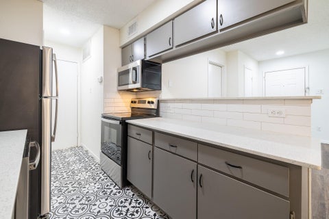 Photo of 2750 Holly Hall Street #1105, Houston, TX 77054 (MLS # 71039546)