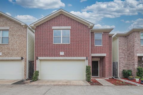 Photo of 3726 Main Poplar Dr, Houston, TX 77025 (MLS # 85062343)