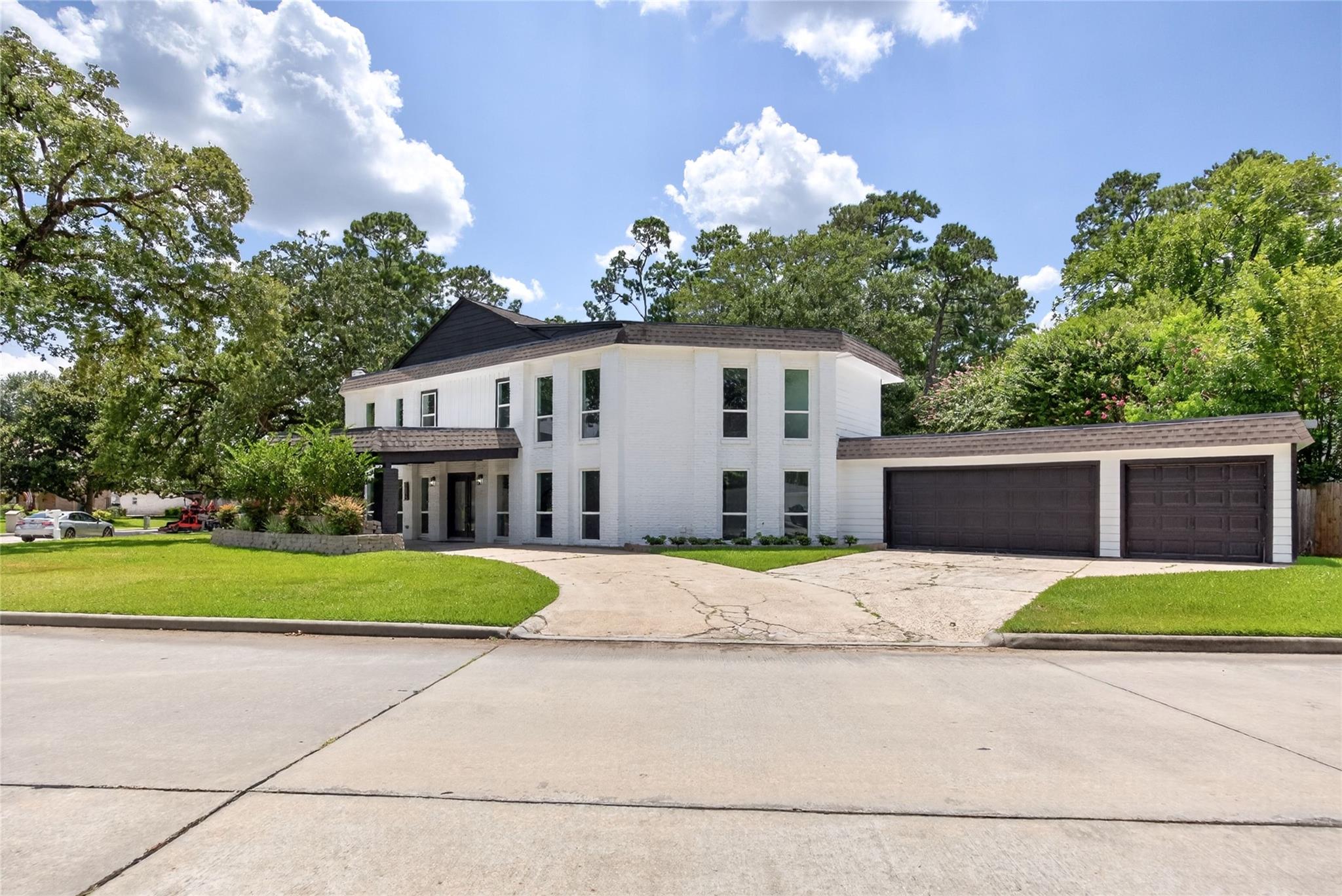 8002 Lichen Lane