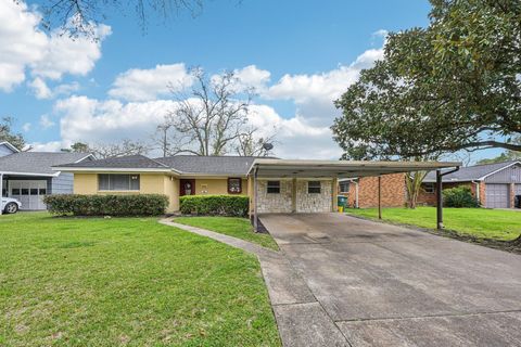 Photo of 9631 Carousel Lane, Houston, TX 77080 (MLS # 12896231)