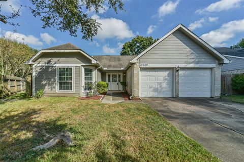 Photo of 12502 Miriam Lane, Houston, TX 77071 (MLS # 68935538)