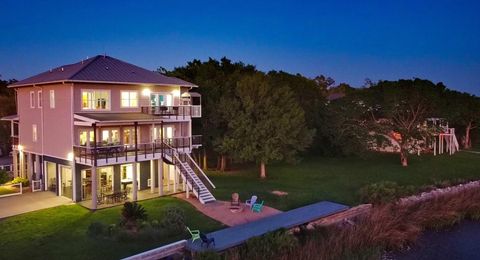 814 Hall Avenue Seabrook TX 77586