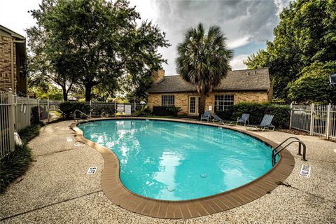 Tiny photo for 1515 Sandy Springs Road #1001, Houston, TX 77042 (MLS # 63545275)