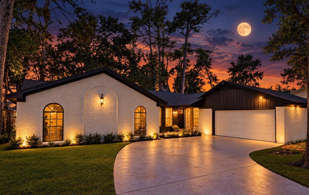 Photo of 4211 Black Locust Drive, Houston, TX 77088 (MLS # 21479530)