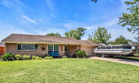 Photo of 5129 Nina Lee Lane, Houston, TX 77092 (MLS # 3023823)