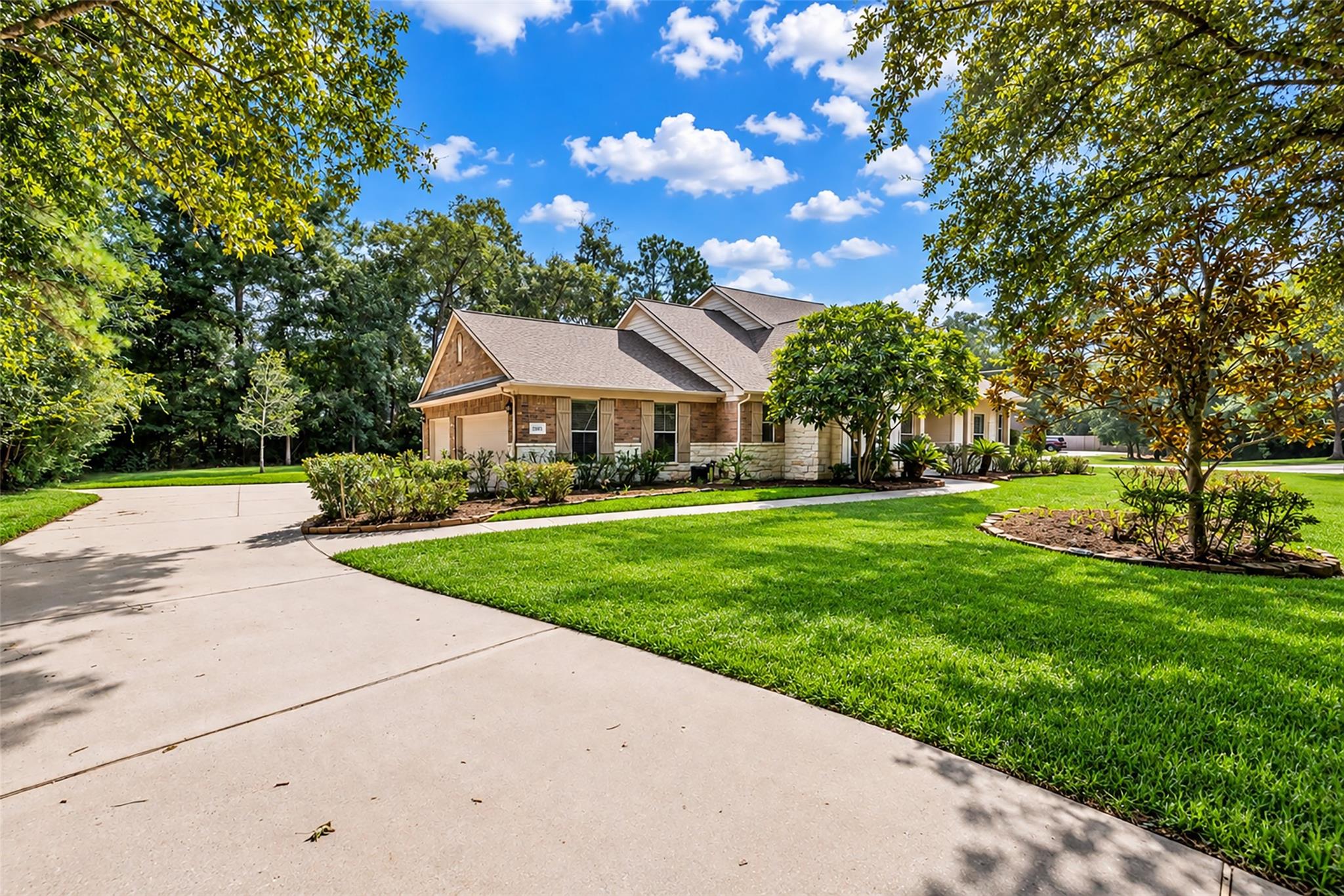 13275 Brookfield Lane
