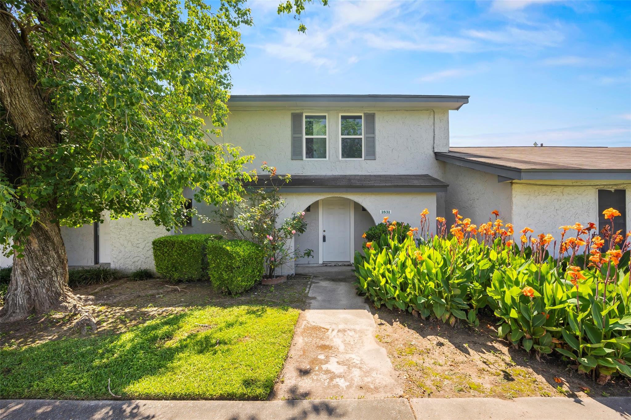 1831 Country Village Boulevard