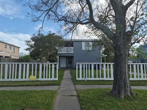 1135 5th Ave N Texas City TX 77590