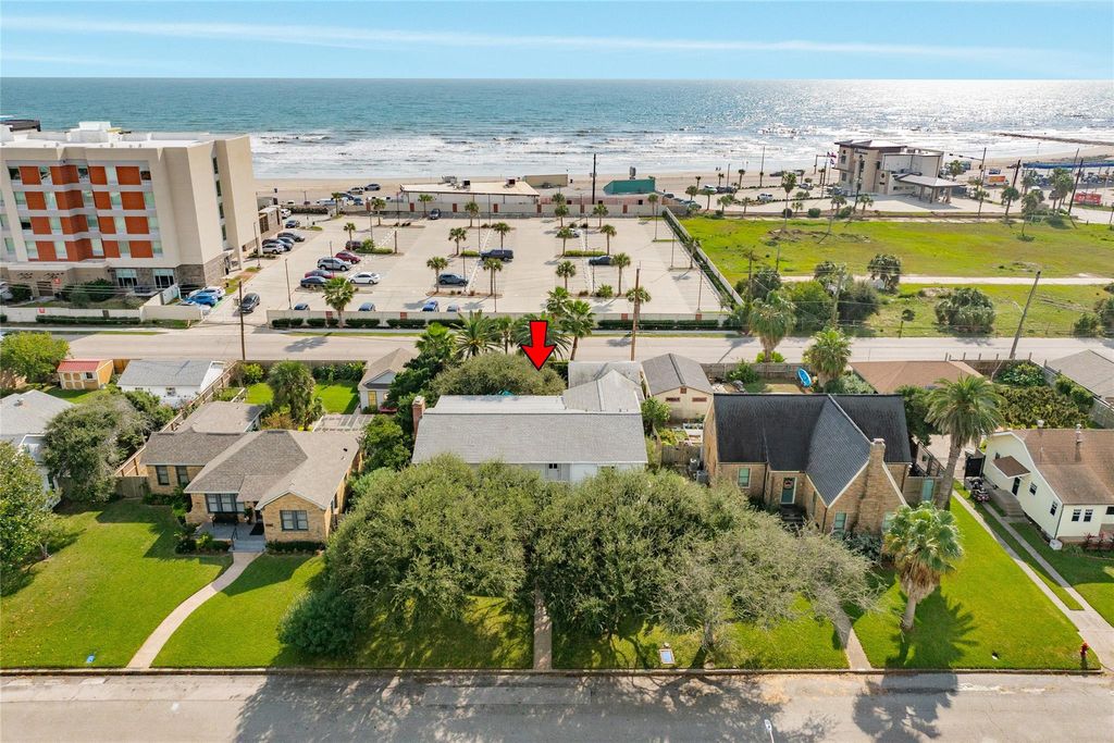Photo of 4315 Sherman Boulevard, Galveston, TX 77550 (MLS # 85106894)