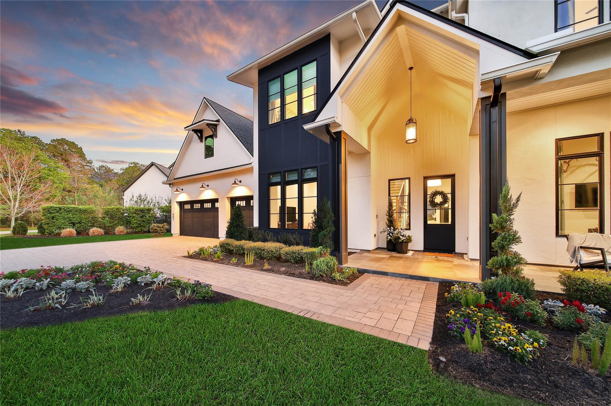 407 N Copa Palm Loop