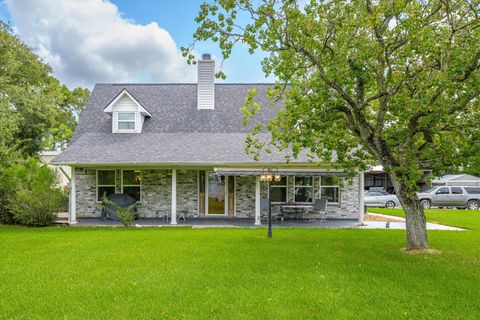 2739 Lawrence Road Kemah TX 77565