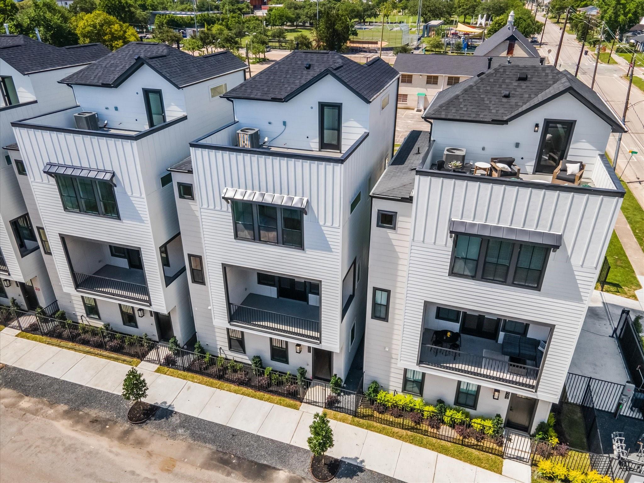 2216 Dennis Street