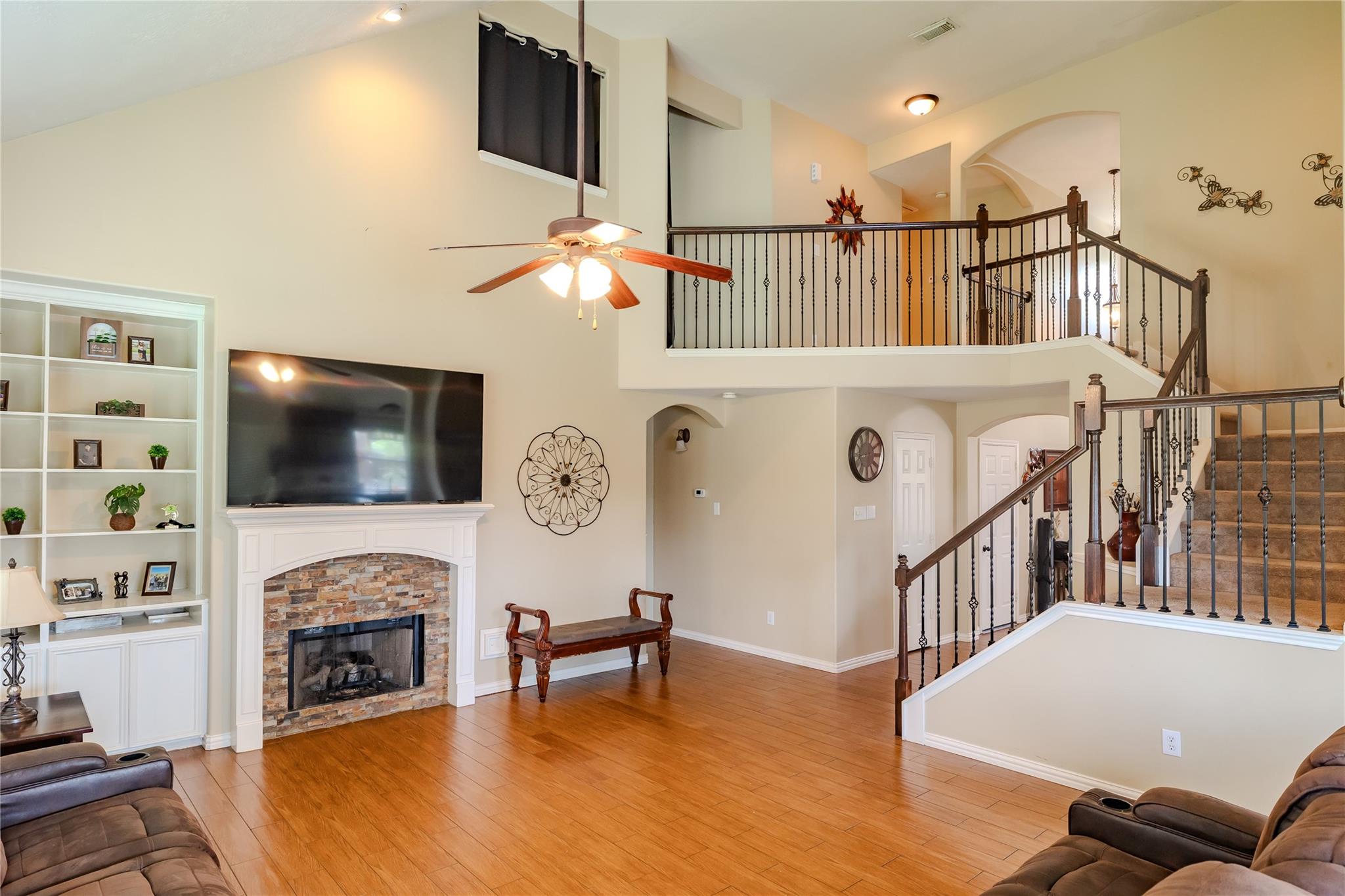 5414 Summer Oak Drive