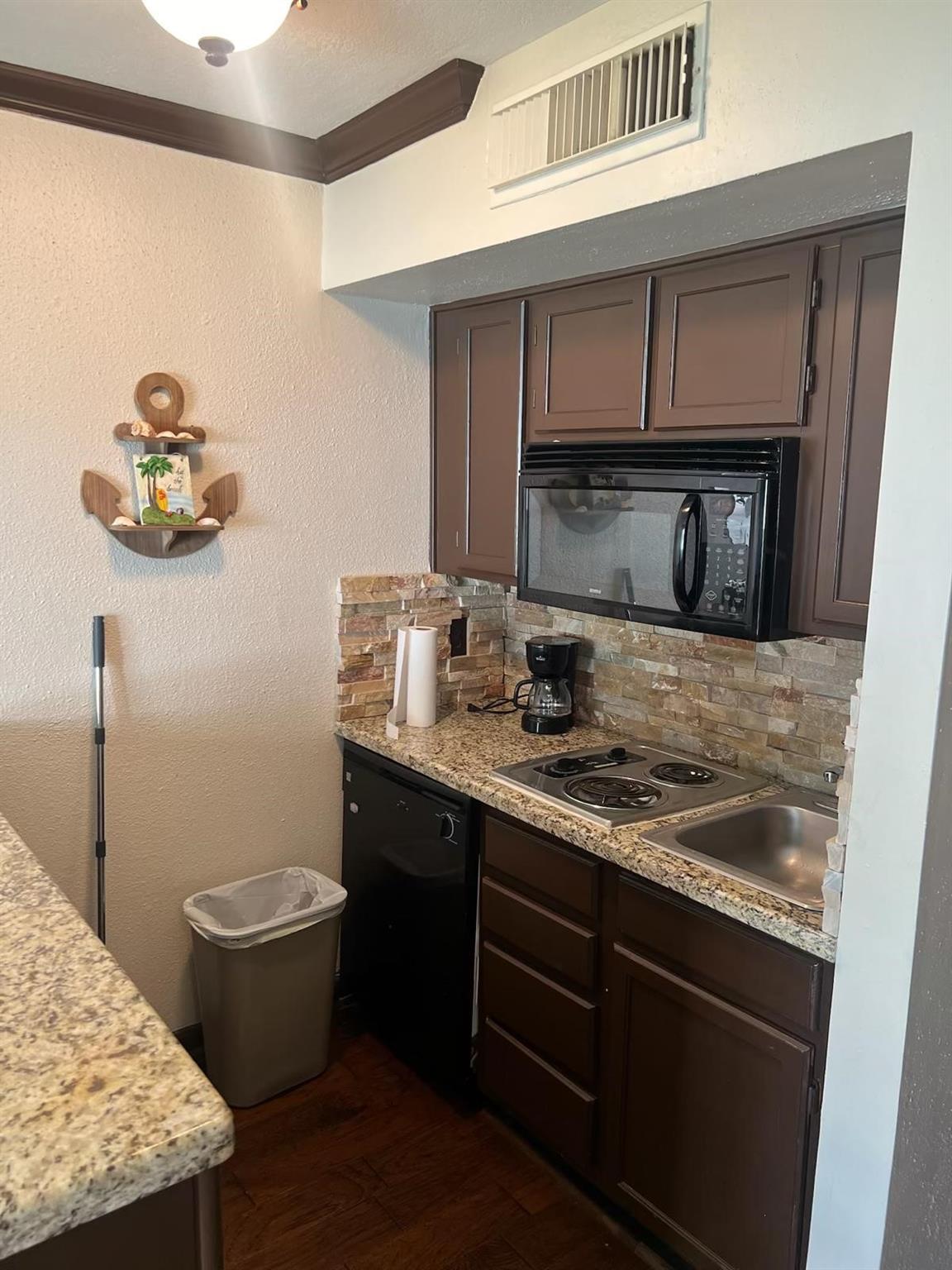 6300 Seawall Boulevard 5107