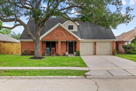 Photo of 2915 Bentley Court, Pearland, TX 77584 (MLS # 5986580)