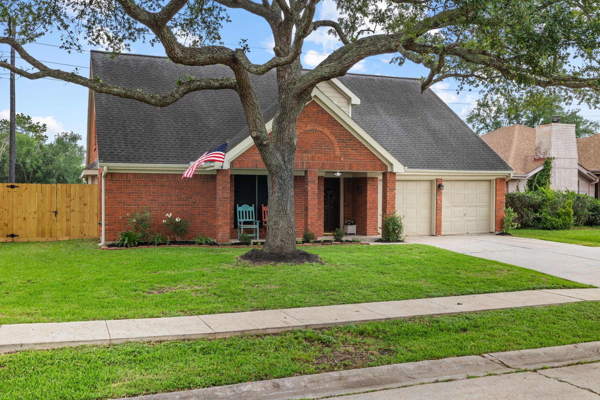 2915 Bentley Court