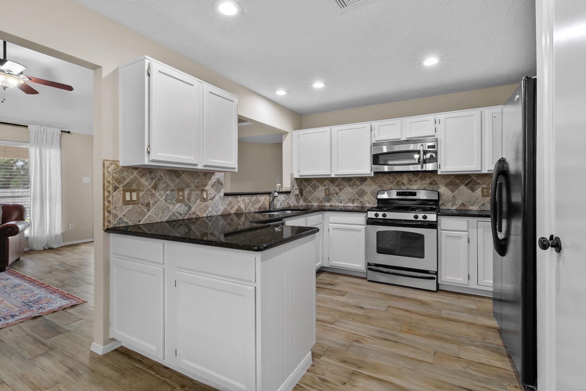 2915 Bentley Court