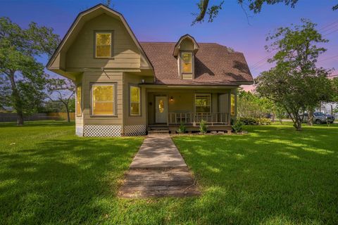 Photo of 14306 4th Street, Santa Fe, TX 77517 (MLS # 63775338)