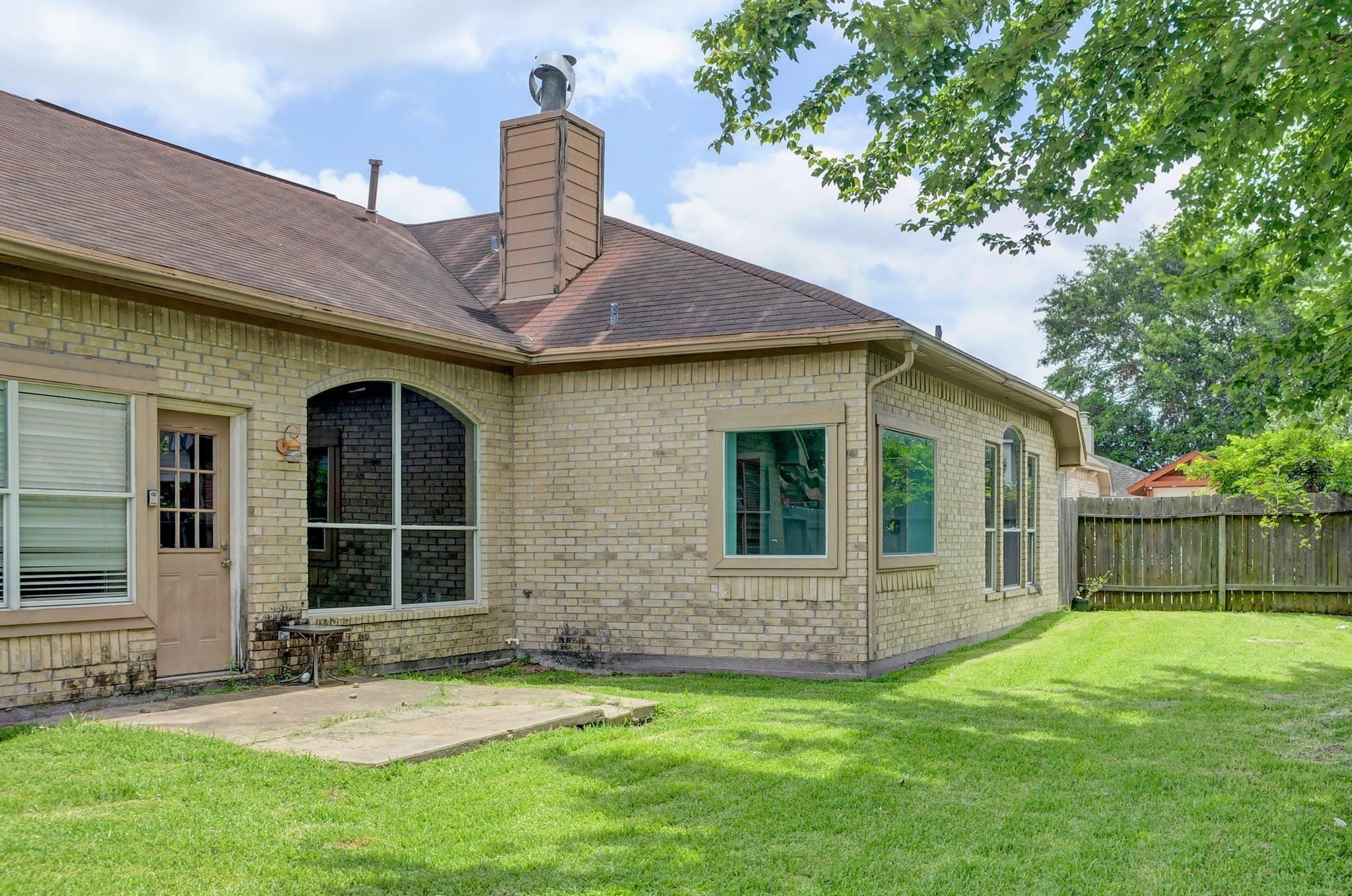 10302 Otter Circle Circle