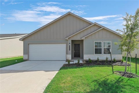 Photo of 5517 Fox Bluff Drive, Bryan, TX 77807 (MLS # 62410977)