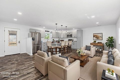 Homes For Sale - 195 Lakeside Drive<br/> Zavalla, TX 75980