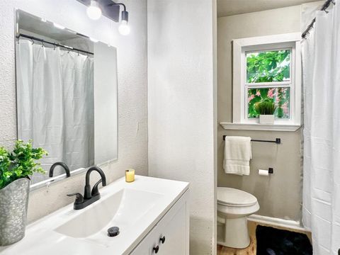 Tiny photo for 510 Sulphur Street, Houston, TX 77034 (MLS # 85160138)