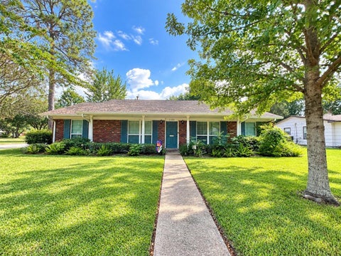 Photo of 5103 Darnell Street, Houston, TX 77096 (MLS # 84486694)