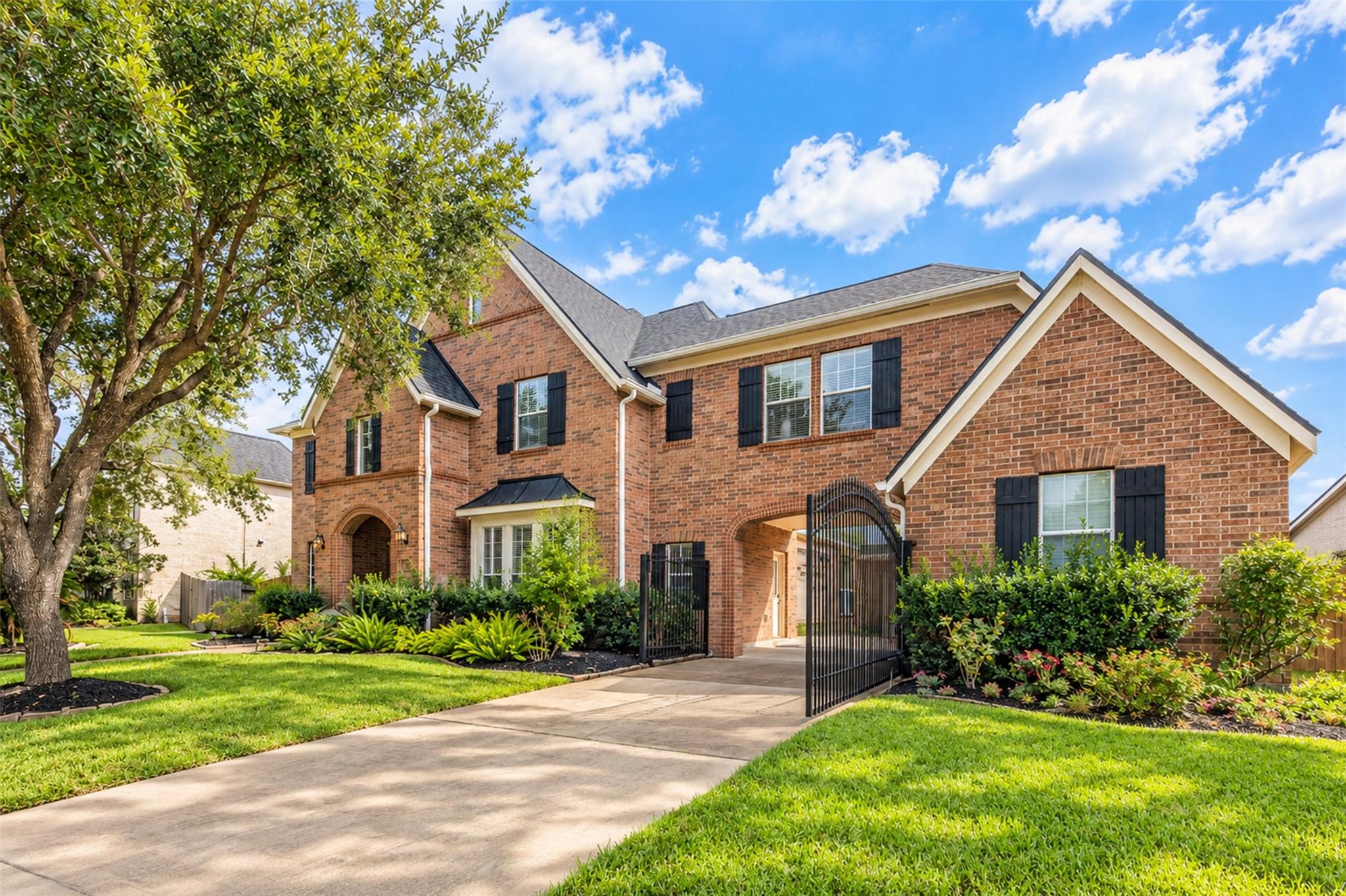 3819 Rivermoss Lane