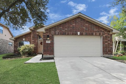 Photo of 10135 Williams Field Drive, Houston, TX 77064 (MLS # 24876893)