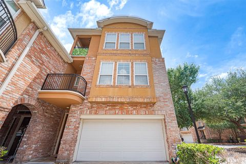 Photo of 24 Versante Court, Houston, TX 77070 (MLS # 65722486)